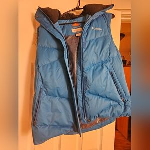 Columbia Puffy vest